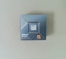 Photo de Processeur AMD Ryzen 5 8500G (5 Ghz) AM5 - SN 9MT4647W50049 - ID 224769