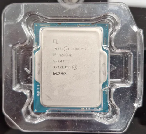 Photo de Processeur Intel Core i5-12600K Alder Lake-S (3,7Ghz) - SN U2WU876401382 // X212L350 - ID 189524