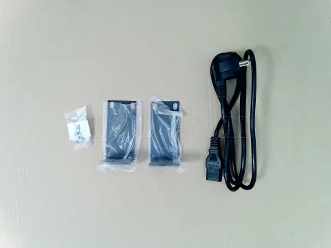 Photo de Switch réseau ethernet Gigabit TP-Link Easy Smart TL-SG1016DE - 16 ports - SN 22515K6000222 - ID 223866