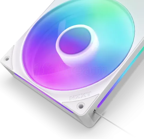 Photo de Triple Ventilateur de boitier NZXT F-Core RGB - 36cm (Blanc)